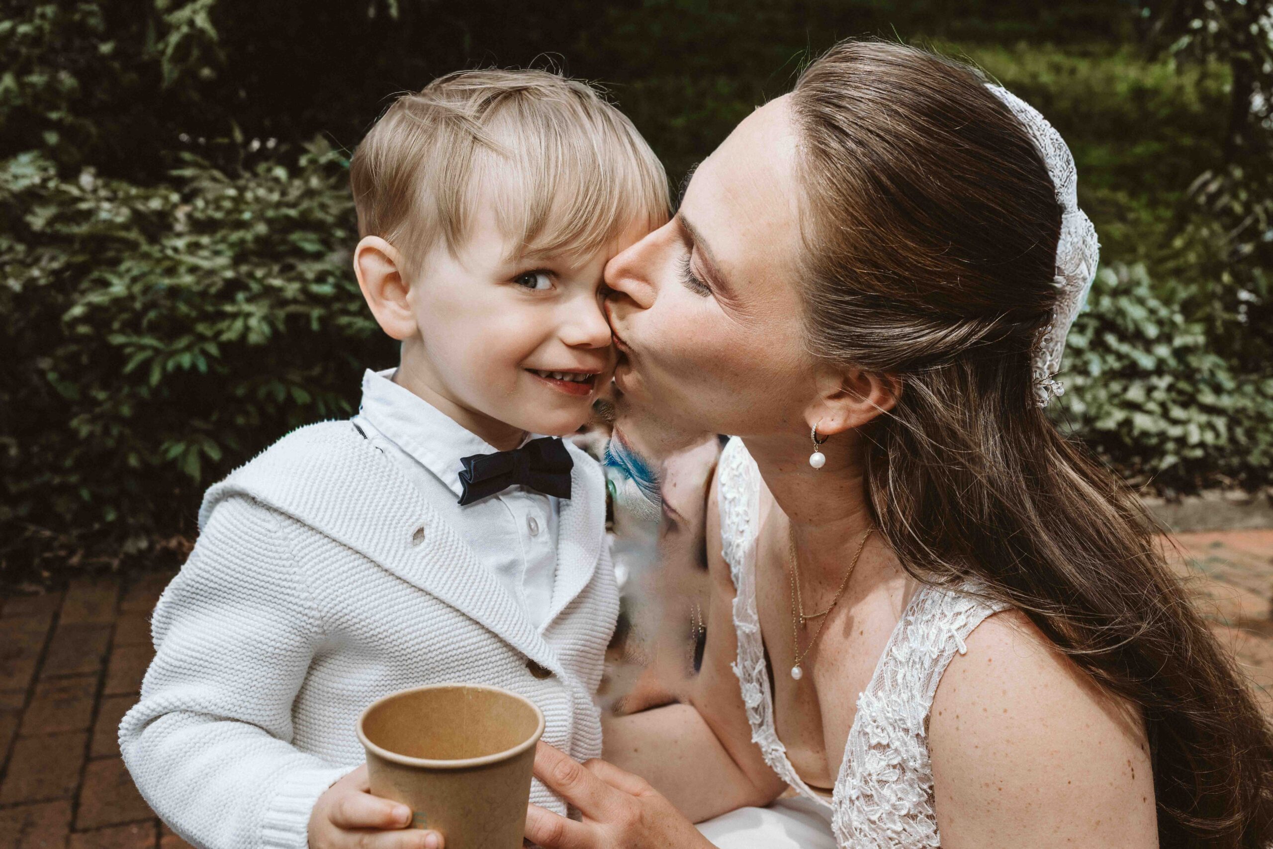 Die Braut mit ihren Kind