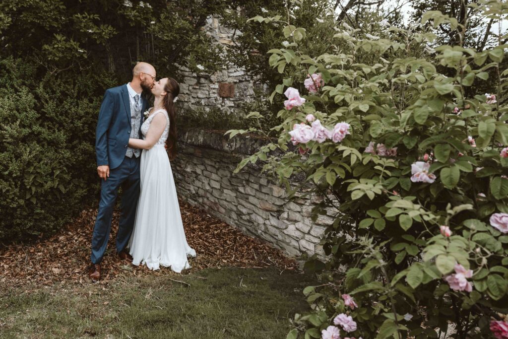 Hochzeitsfotografie: Brautpaarshooting auf der Plesseburg bei Göttingen